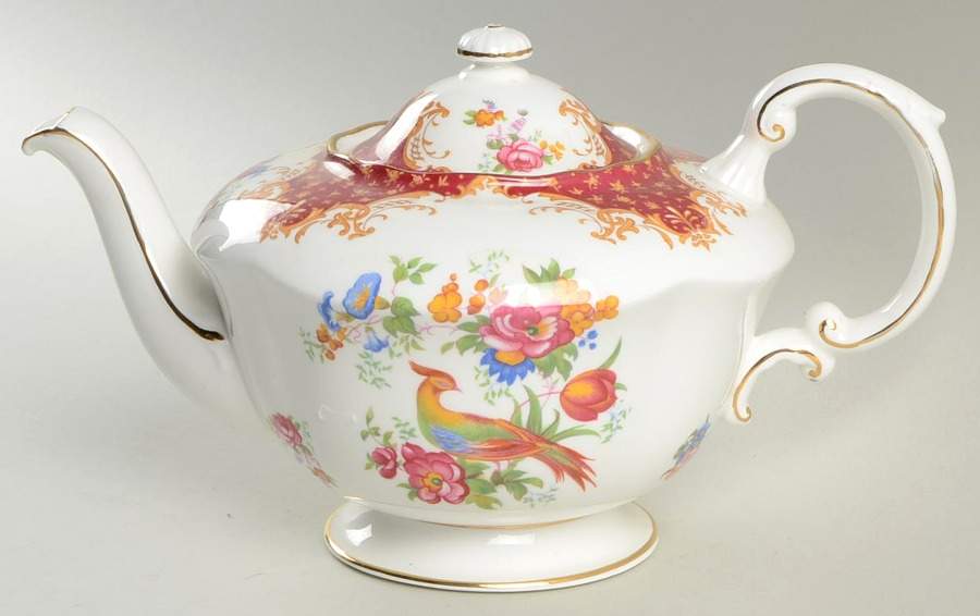Rockingham Red Teapot & Lid by Paragon-1