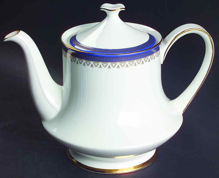 Sandringham Teapot & Lid by Paragon-1