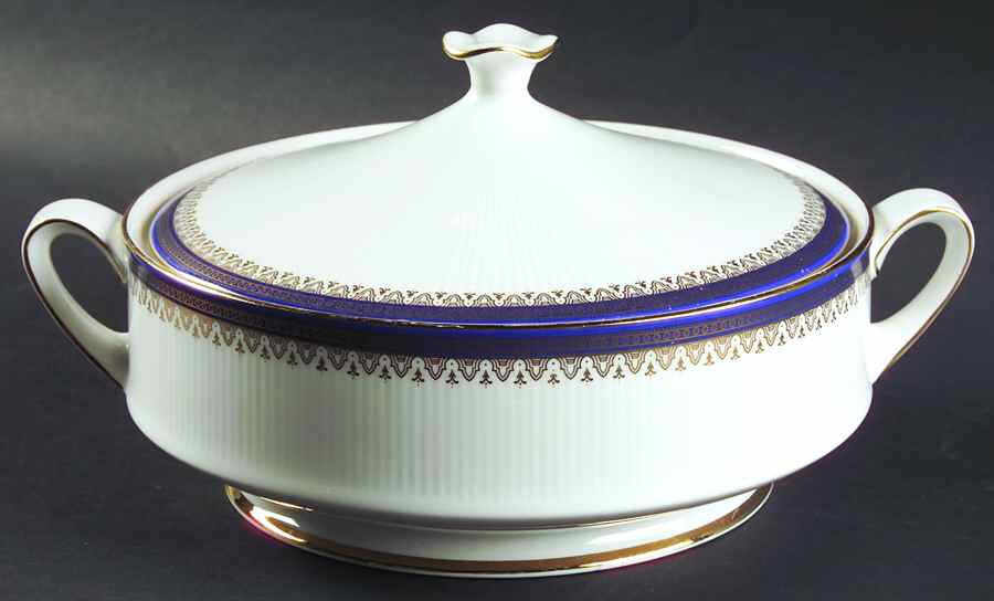 Sandringham Round Covered Vegetable by Paragon-1