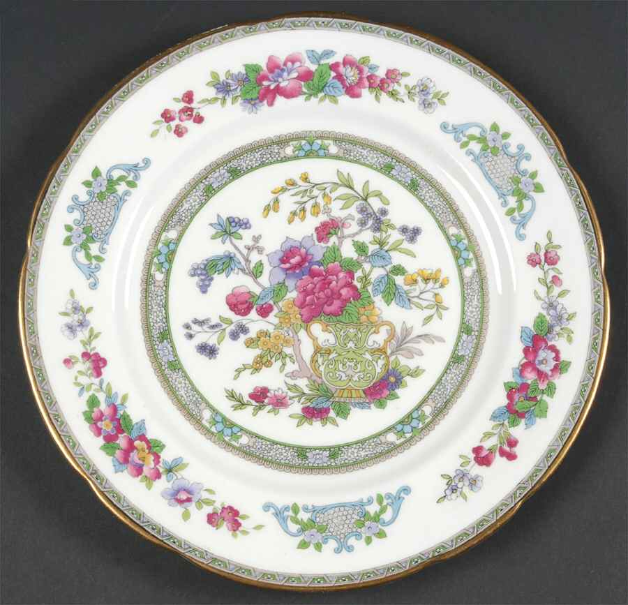 Tree of Kashmir (Gold Trim, Scalloped) Luncheon Plate by Paragon-1