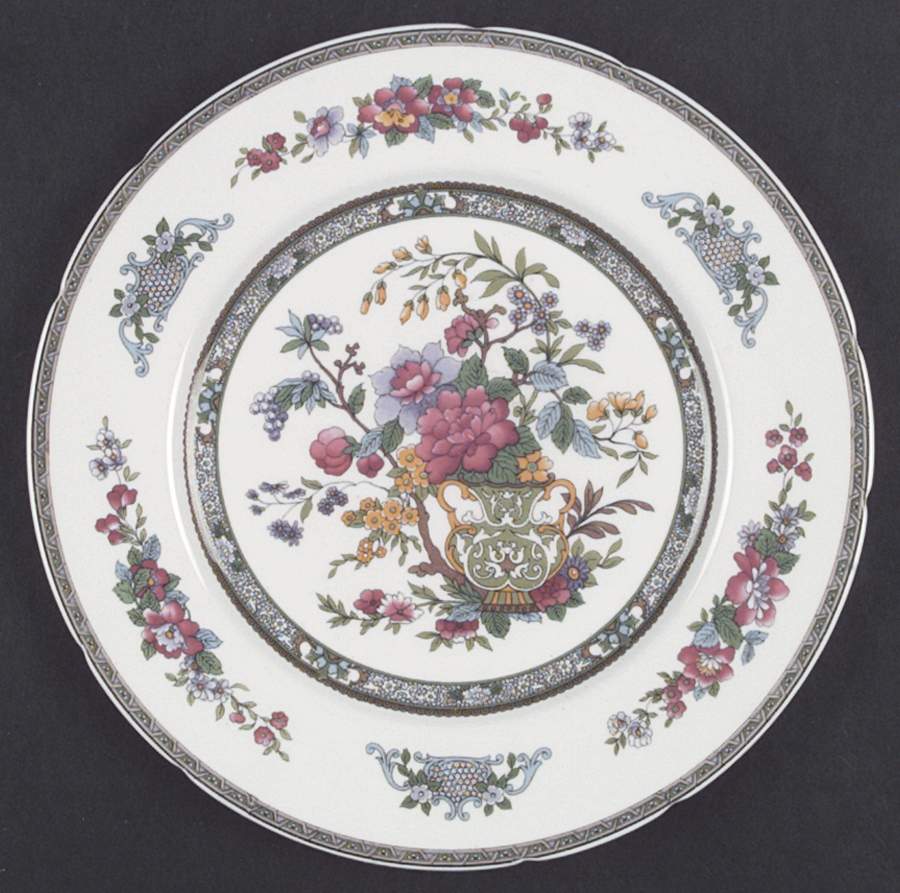 Tree of Kashmir (No Trim, Scalloped) Dinner Plate by Paragon-1