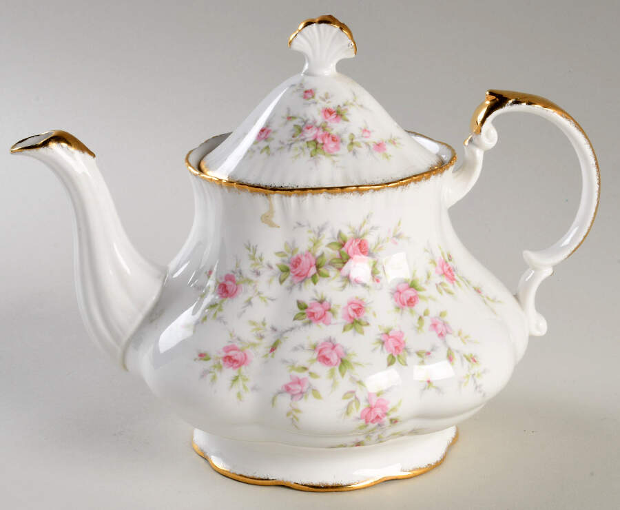 Victoriana Rose Small Teapot & Lid by Paragon-1