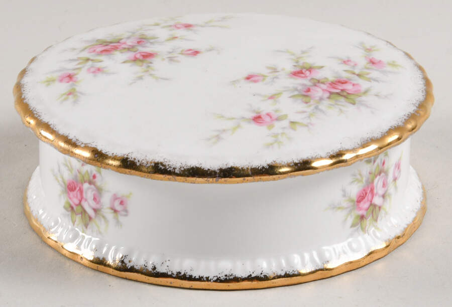 Victoriana Rose Round Box & Lid by Paragon-1