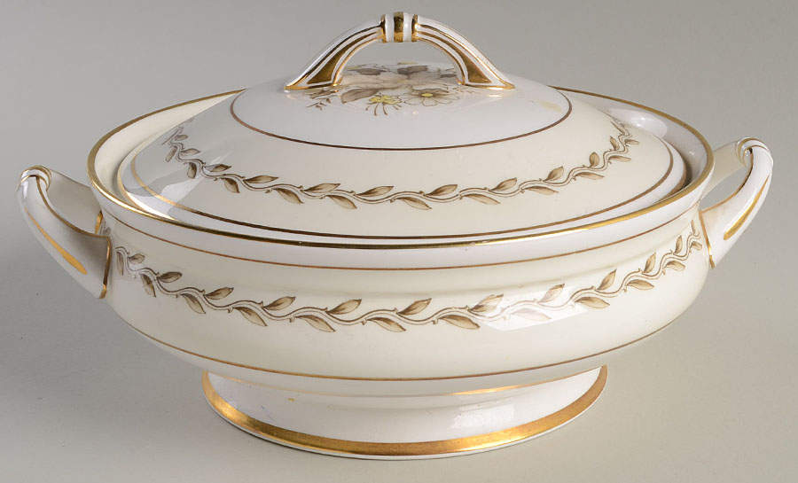 Wildwood Round Covered Vegetable by Paragon-1