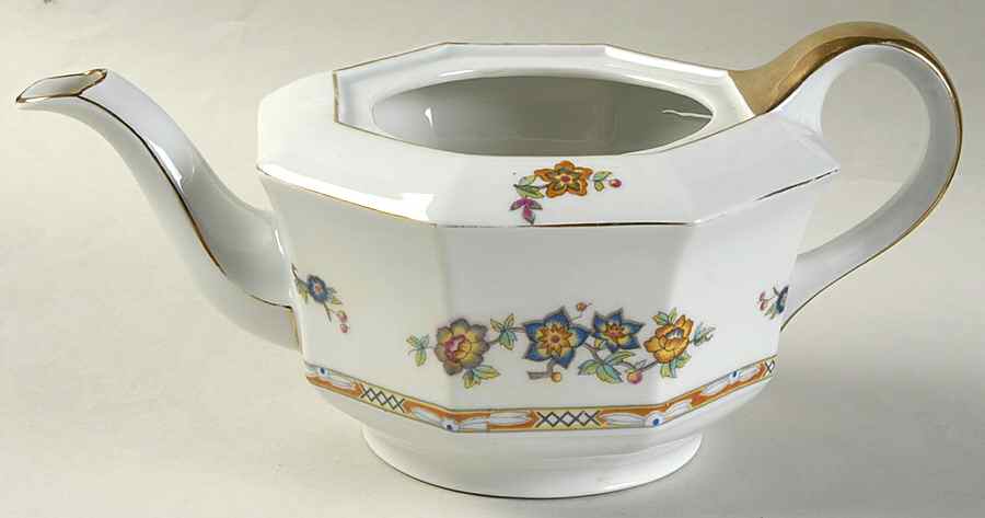 Tacoma Teapot No Lid by Princess (Bavaria, Czech)-1