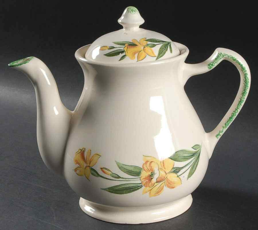 Jonquil (Smooth, No Trim) Teapot & Lid by Paden City-1