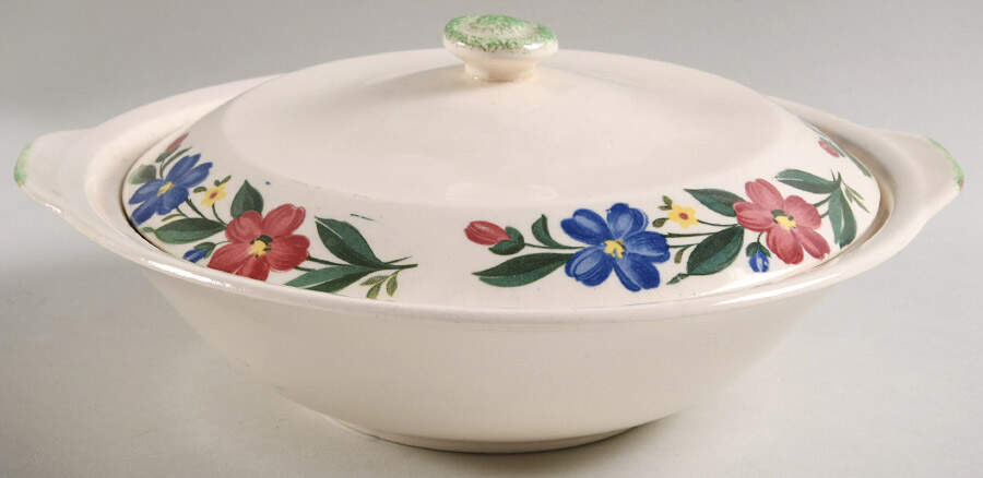 Cosmos Round Covered Vegetable by Paden City-1