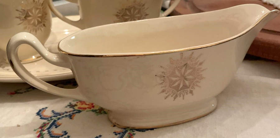 PCP29 Gravy Boat by Paden City-1