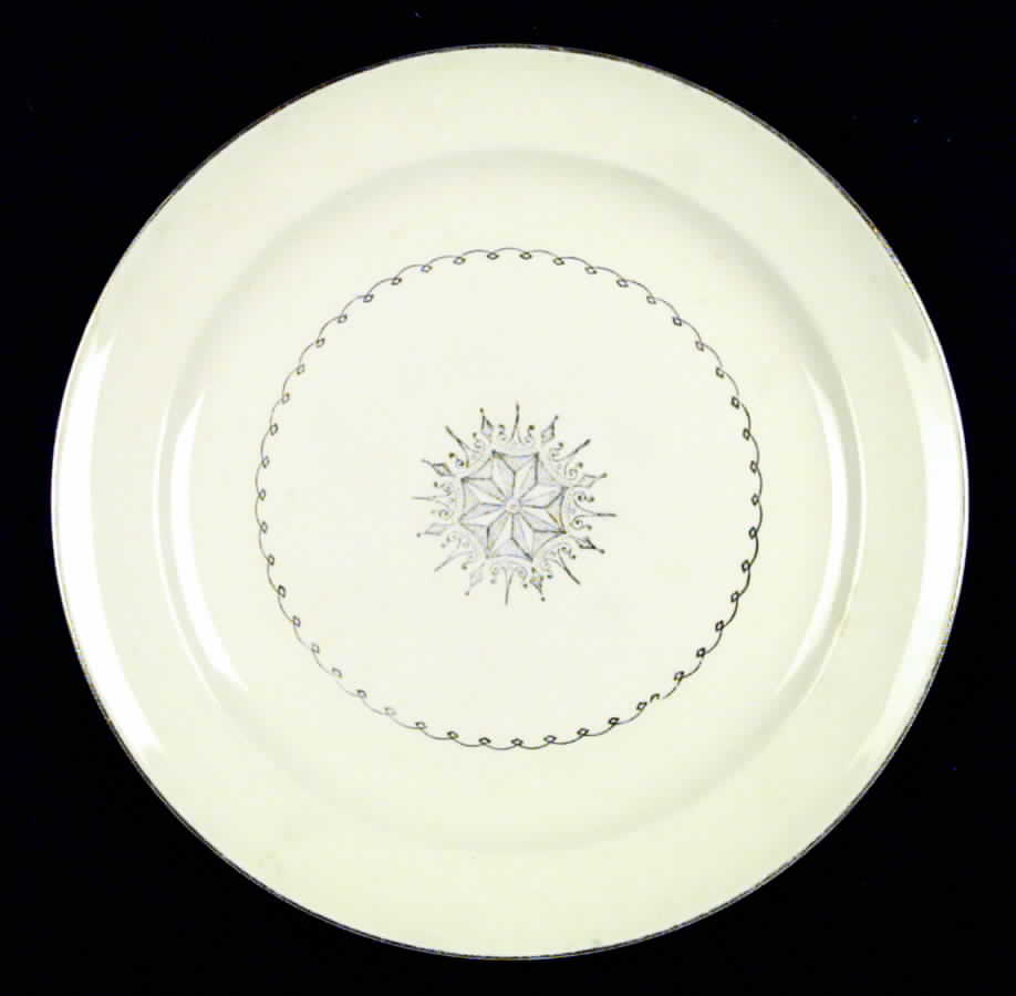 PCP29 Dinner Plate by Paden City-1