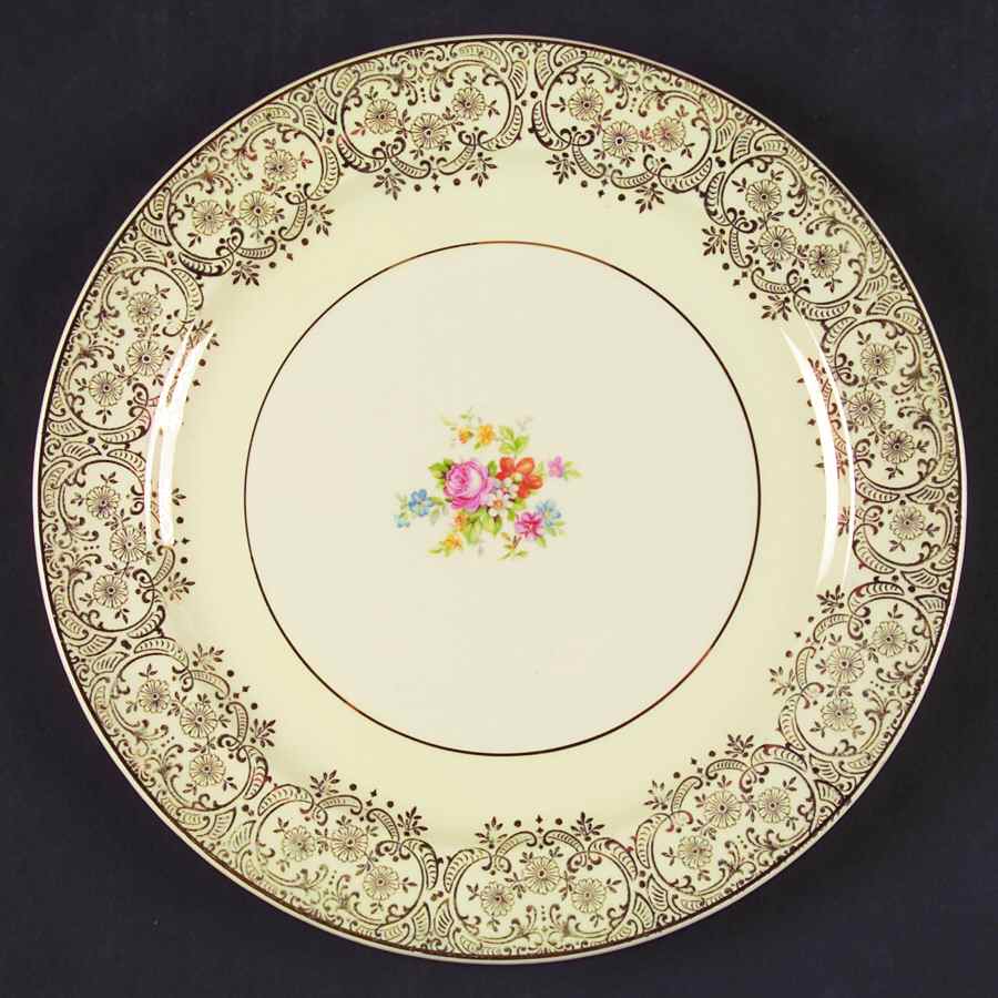 PCP9 Dinner Plate by Paden City-1