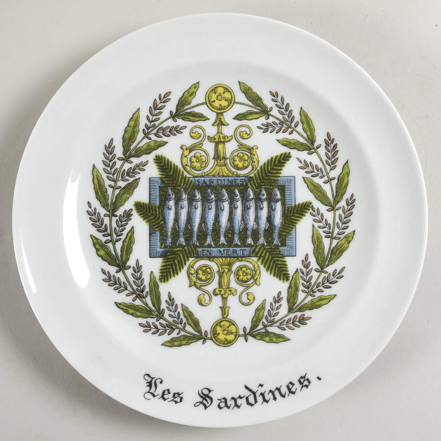 Chambord Luncheon Plate by Porcelaine d'Auteuil-1
