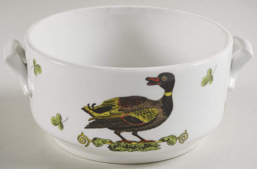 Chambord 1.25 Qt Round Casserole No Lid by Porcelaine d'Auteuil-1