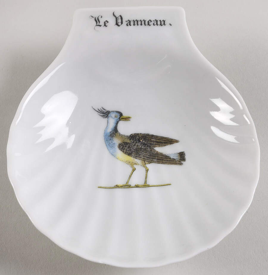 Chambord Shell Shaped Dish by Porcelaine d'Auteuil-1