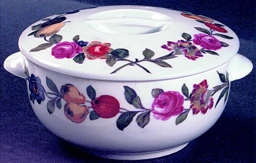 Les Quatre Saisons Individual Casserole & Lid by Porcelaine De Paris-1