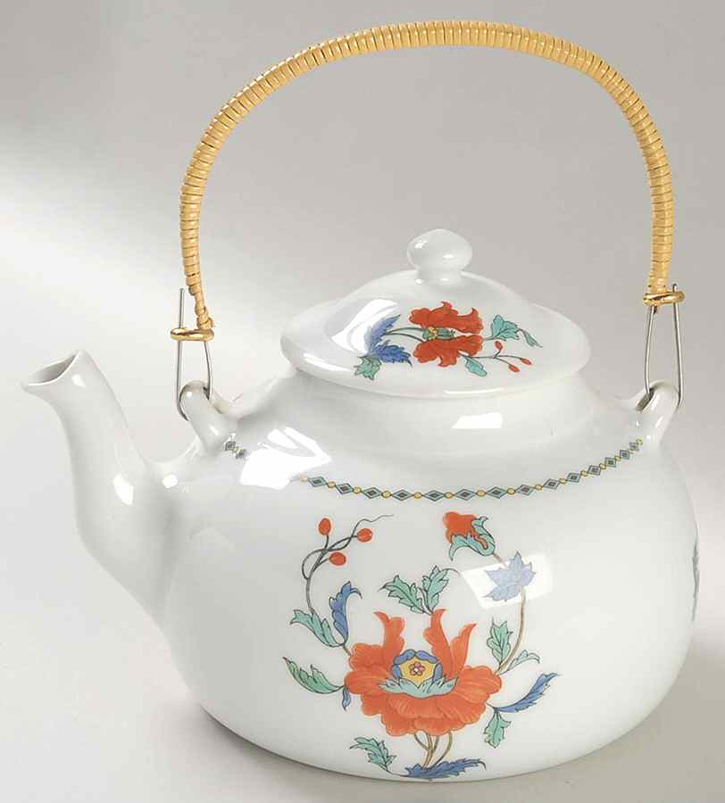 Pavot Teapot & Lid by Porcelaine De Paris-1