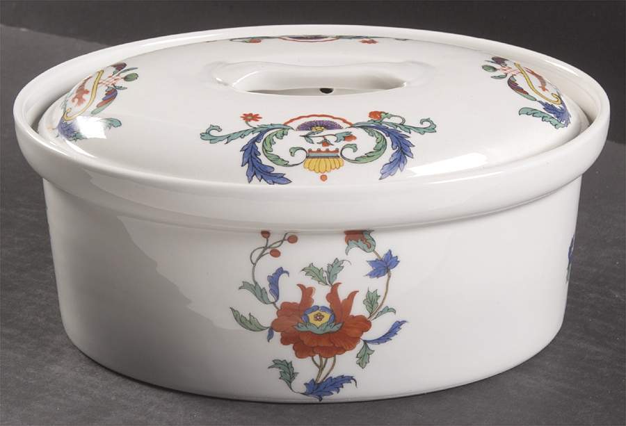Pavot 2 Quart Oval Covered Casserole by Porcelaine De Paris-1