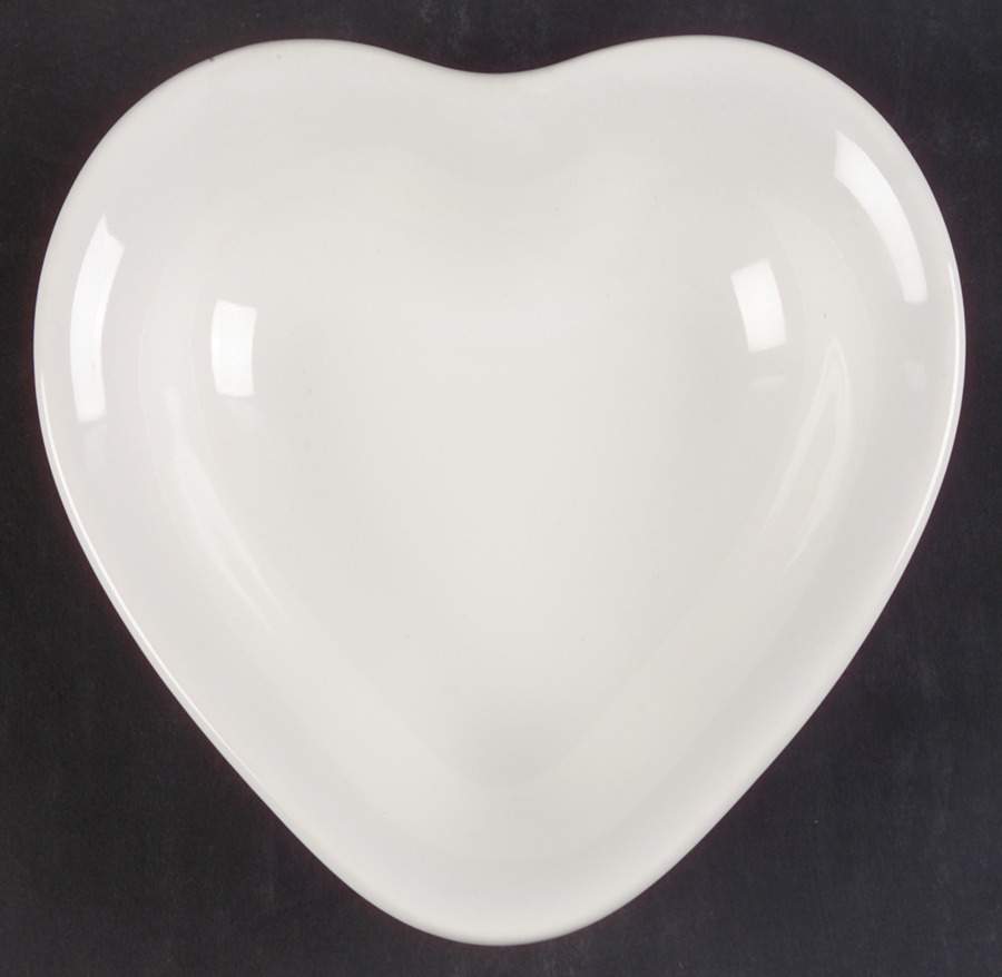 Acadia White Heart Shaped Dish by Pfaltzgraff-1
