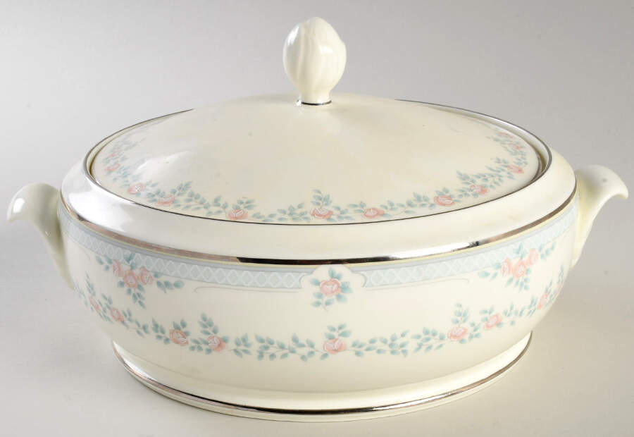 Alexandra Round Covered Vegetable by Pfaltzgraff-1