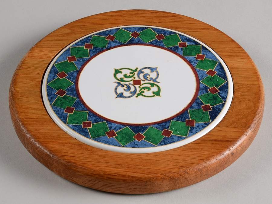 Amalfi Classic Round Wood Trivet by Pfaltzgraff-1
