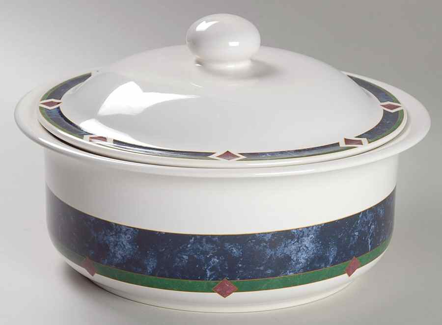 Amalfi Classic 2.5 Qt Round Covered Casserole by Pfaltzgraff-1