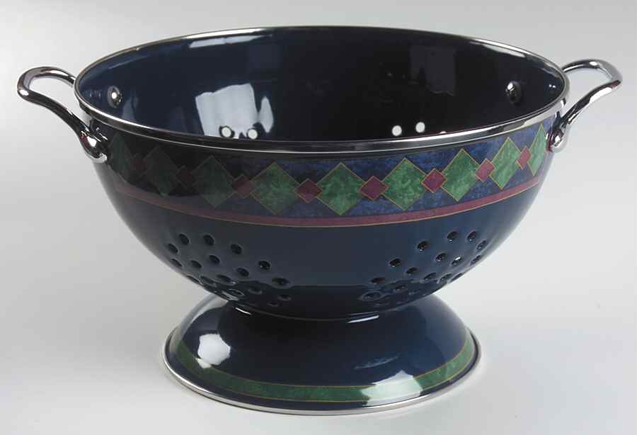 Amalfi Classic 3 Quart Metal Colander by Pfaltzgraff-1