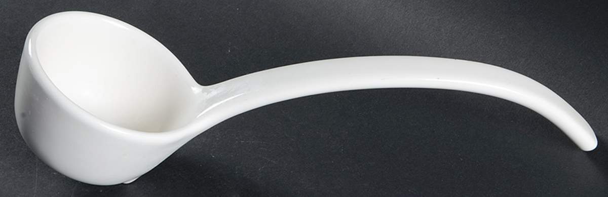 Amalfi Classic Tureen Ladle by Pfaltzgraff-1