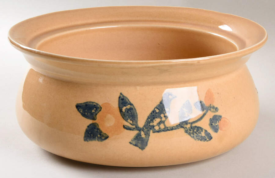 America (Discontinued 1989) 2 Qt Round Covered Casserole No Lid by Pfaltzgraff-1