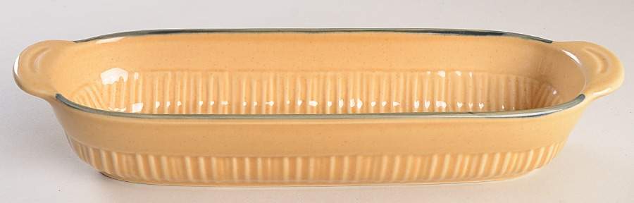 America (Discontinued 1989) Cracker Server-Boat by Pfaltzgraff-1