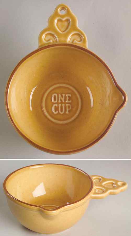 America (Discontinued 1989) 1 Cup Measuring Cup by Pfaltzgraff-1