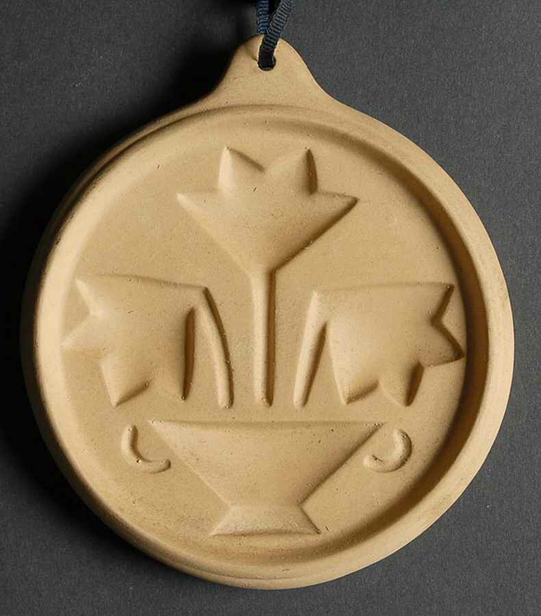 America (Discontinued 1989) Cookie Mold/Press by Pfaltzgraff-1