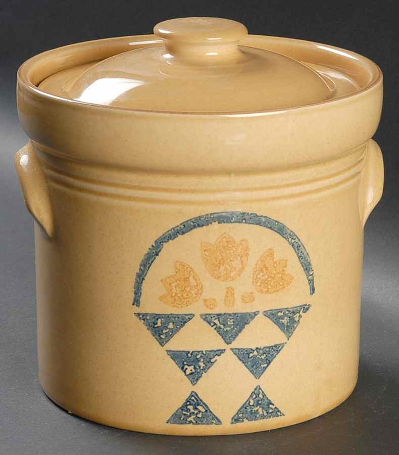 America (Discontinued 1989) Medium Canister & Lid by Pfaltzgraff-1
