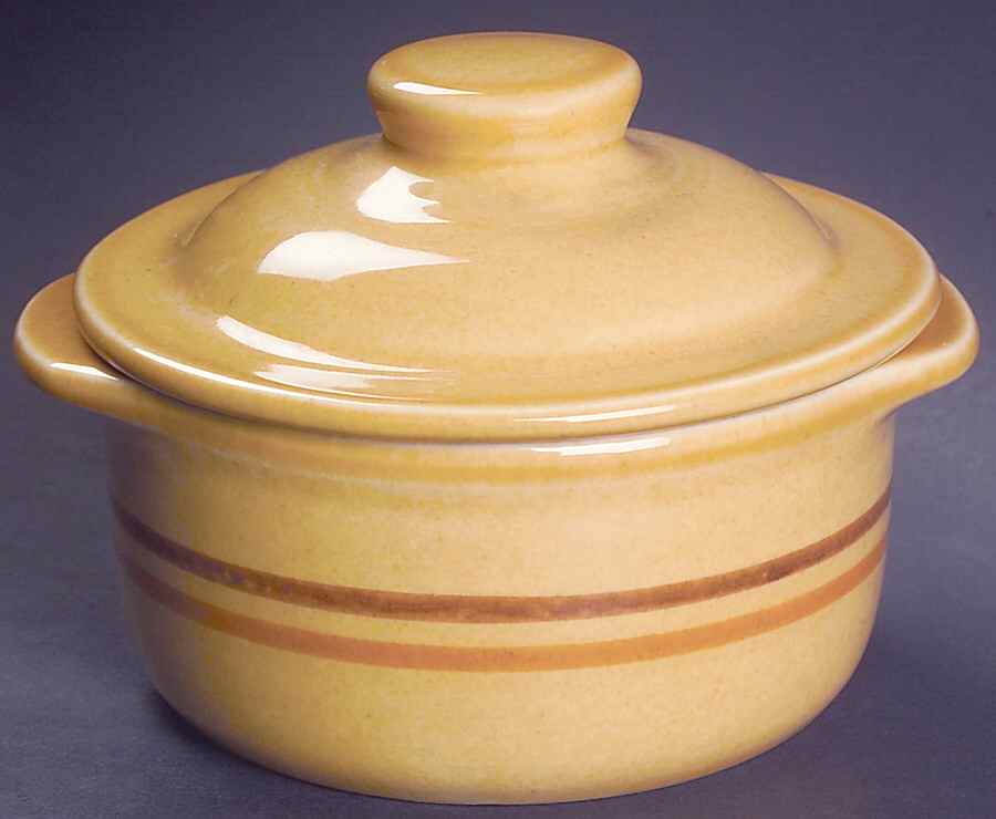 America (Discontinued 1989) Individual Casserole & Lid by Pfaltzgraff-1