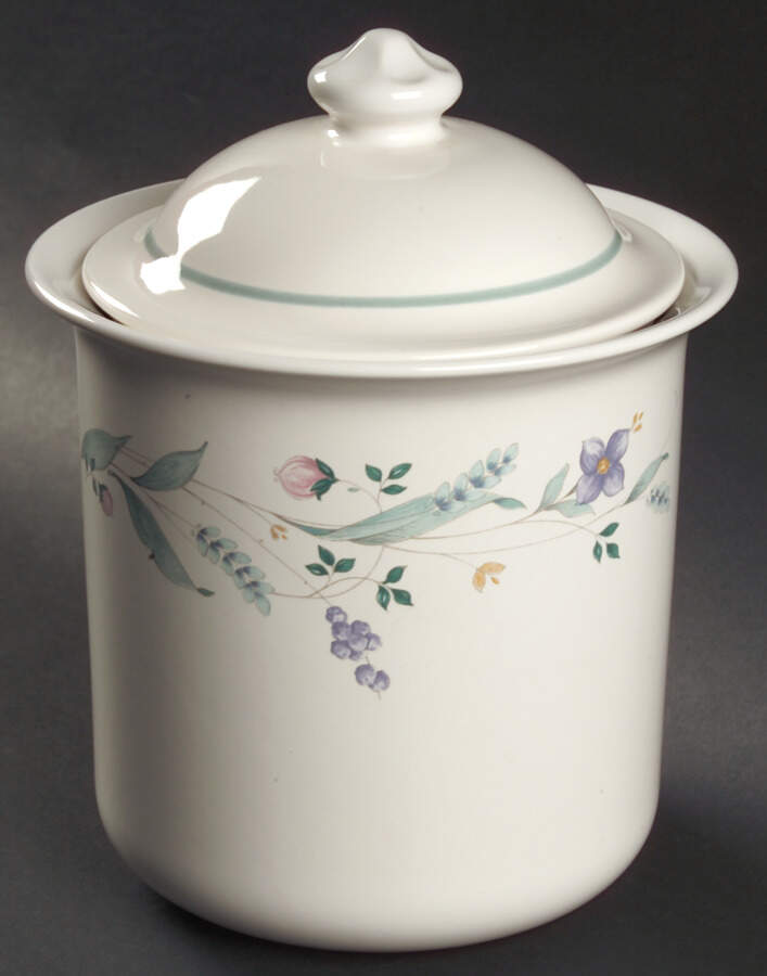 April Medium Canister & Lid by Pfaltzgraff-1