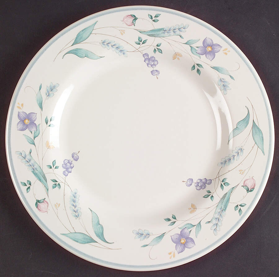 April Luncheon Plate by Pfaltzgraff-1