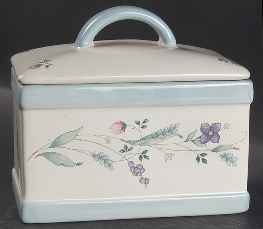 April Kitchen Keeper & Lid by Pfaltzgraff-1