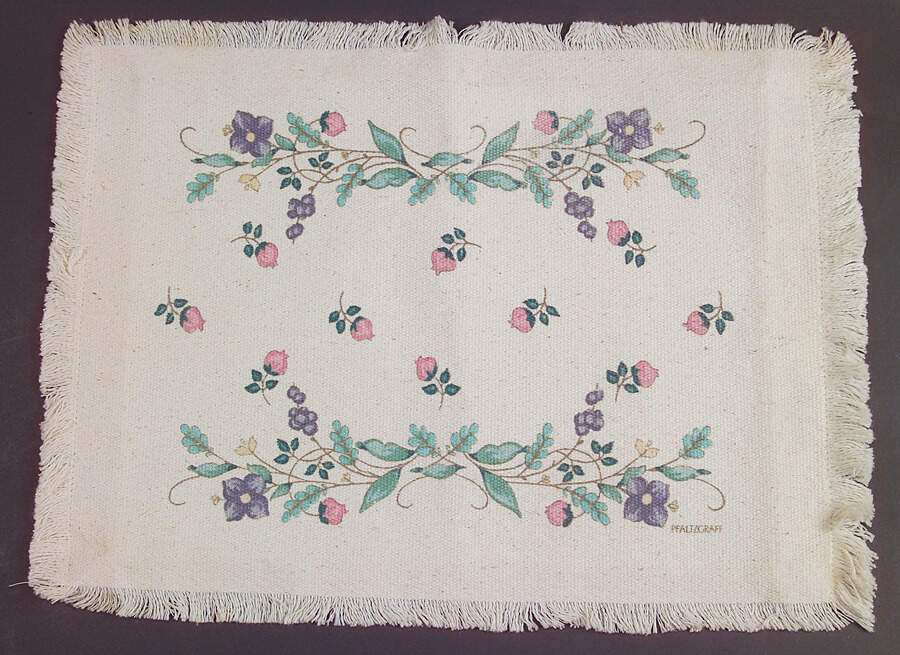 April Cloth Placemat by Pfaltzgraff-1