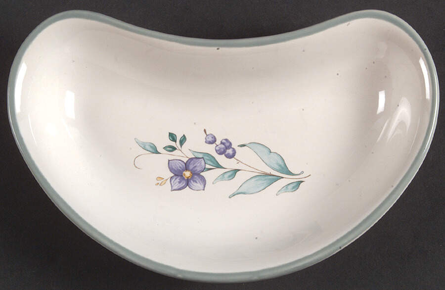 April Crescent Salad Plate by Pfaltzgraff-1