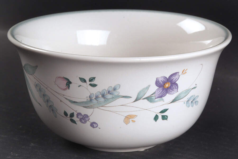 April Deep Soup/Cereal Bowl by Pfaltzgraff-1