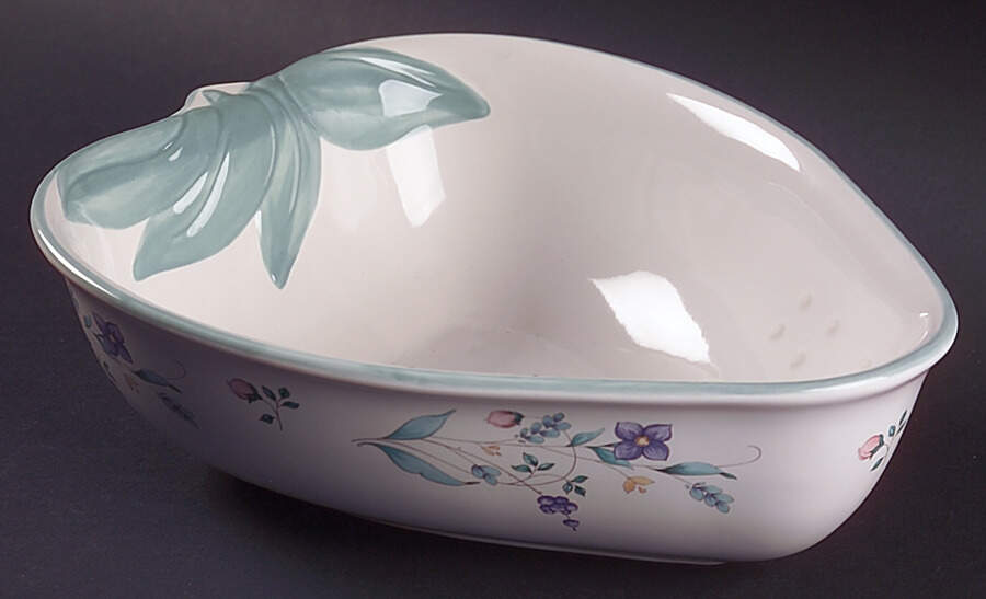 April Strawberry Serving Bowl by Pfaltzgraff-1