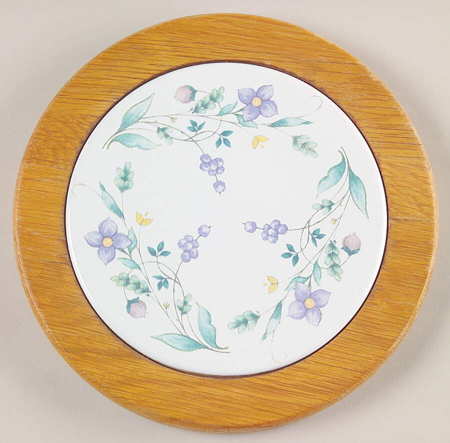 April Round Wood Trivet by Pfaltzgraff-1