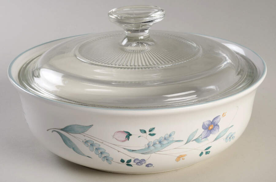 April 1 Qt Round Covered Casserole by Pfaltzgraff-1
