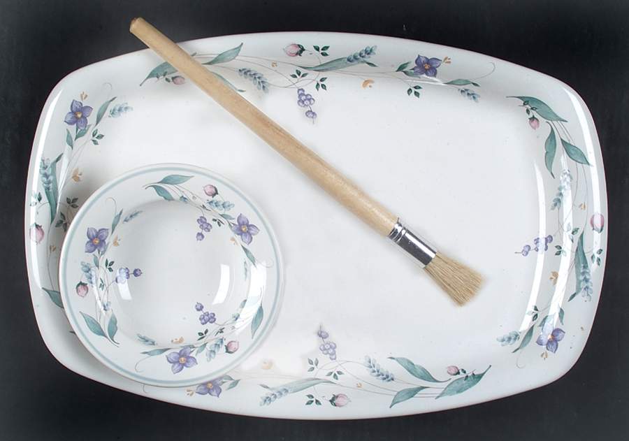 April 3-Piece Barbeque (Plate, Bowl and Brush) by Pfaltzgraff-1