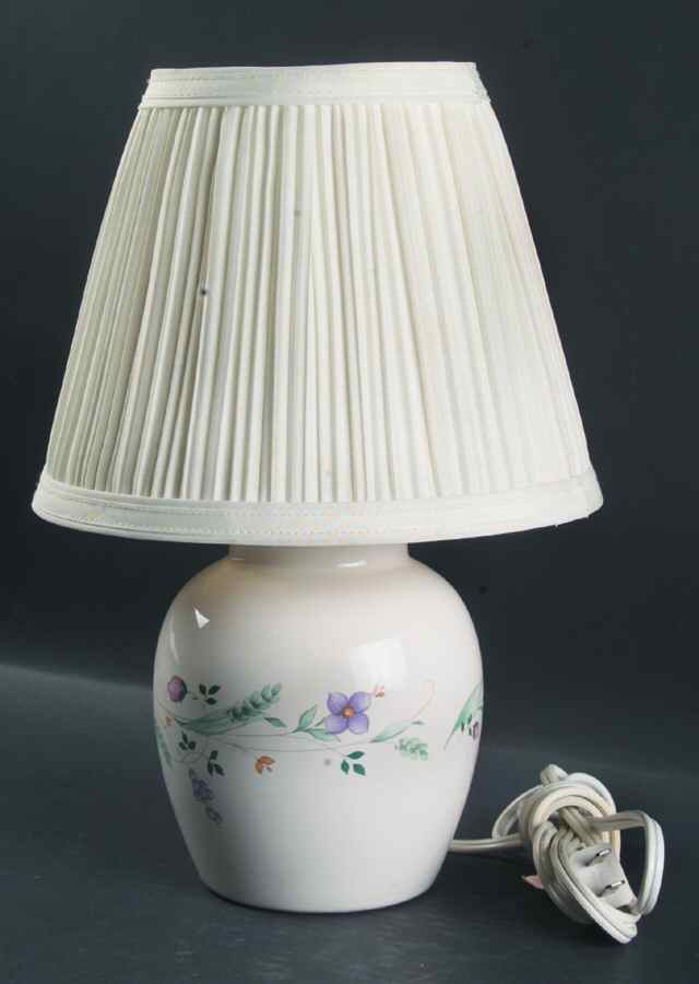 April Electric Lamp & Shade by Pfaltzgraff-1