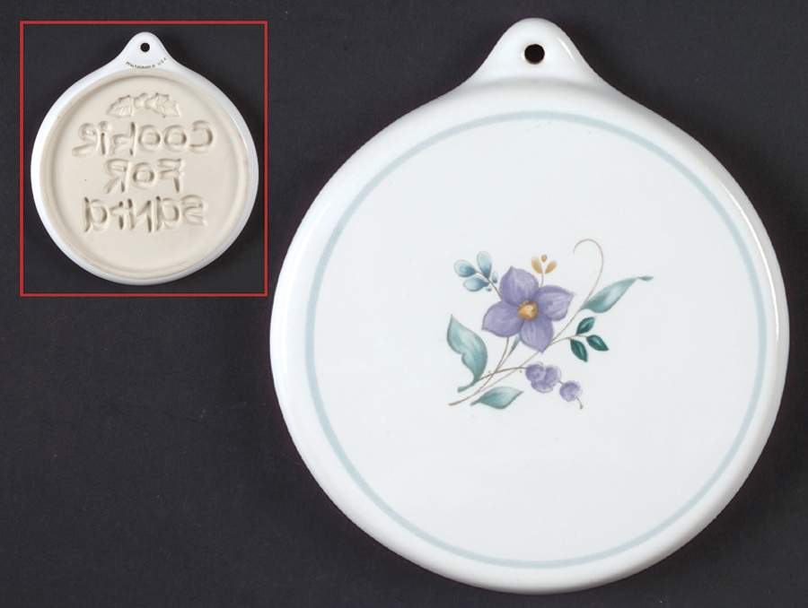 April Cookie Mold/Press by Pfaltzgraff-1