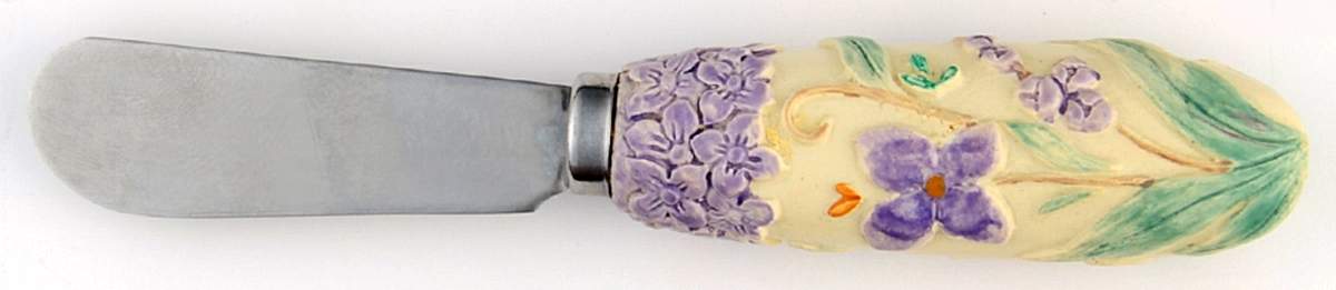 April Resin Handle Spreader by Pfaltzgraff-1
