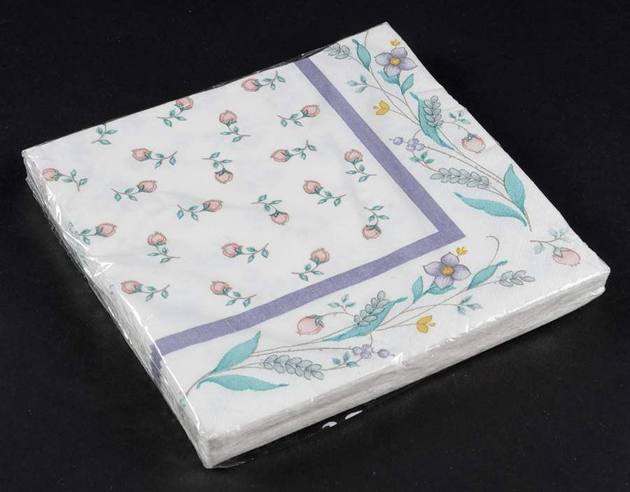 April Package of Paper Luncheon Napkins by Pfaltzgraff-1