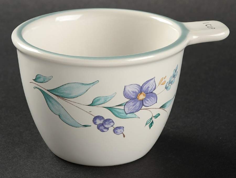April 1 Cup Measuring Cup by Pfaltzgraff-1