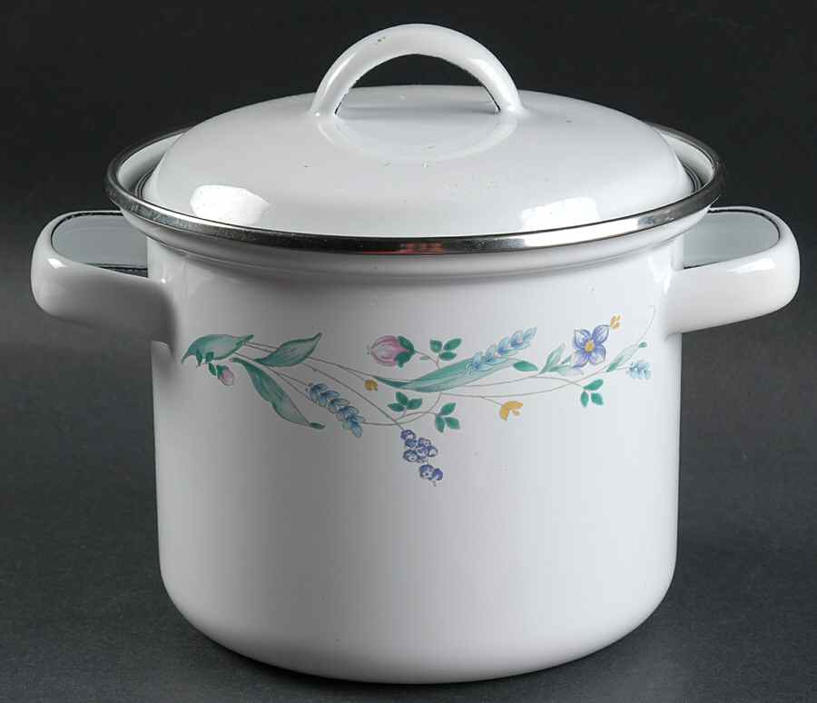 April 1.5 Qt Metal Stockpot by Pfaltzgraff-1