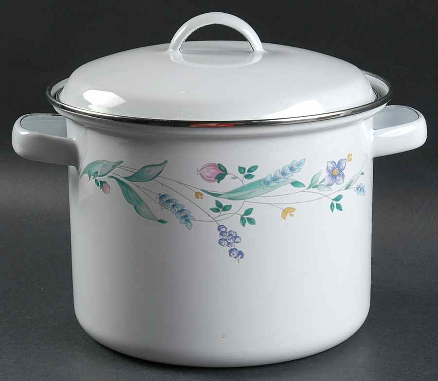April 3.5 Qt Metal Stockpot by Pfaltzgraff-1