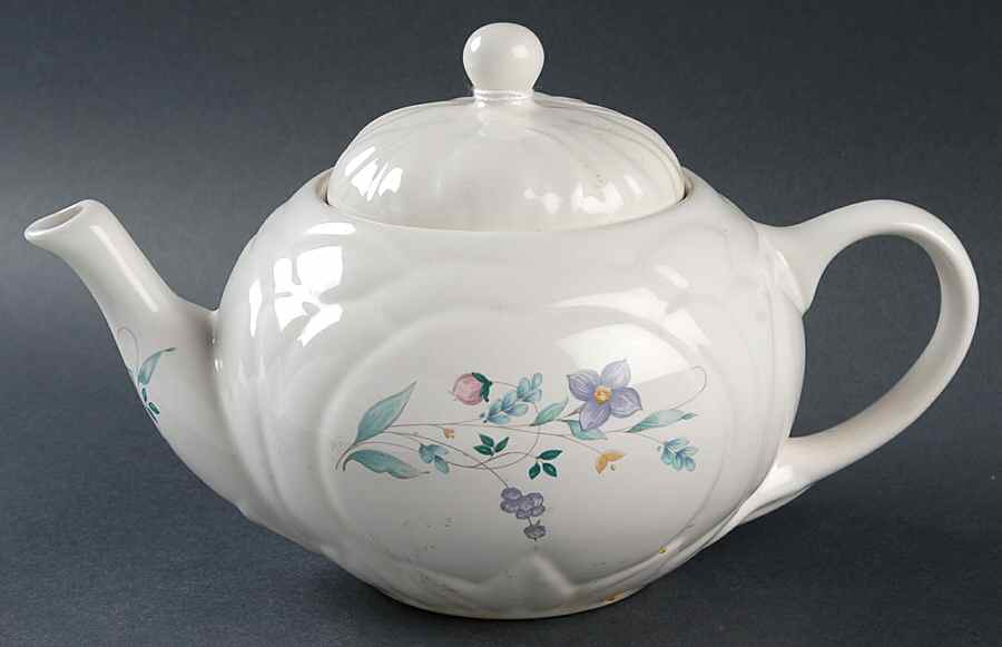 April Embossed Floral Teapot & Lid by Pfaltzgraff-1